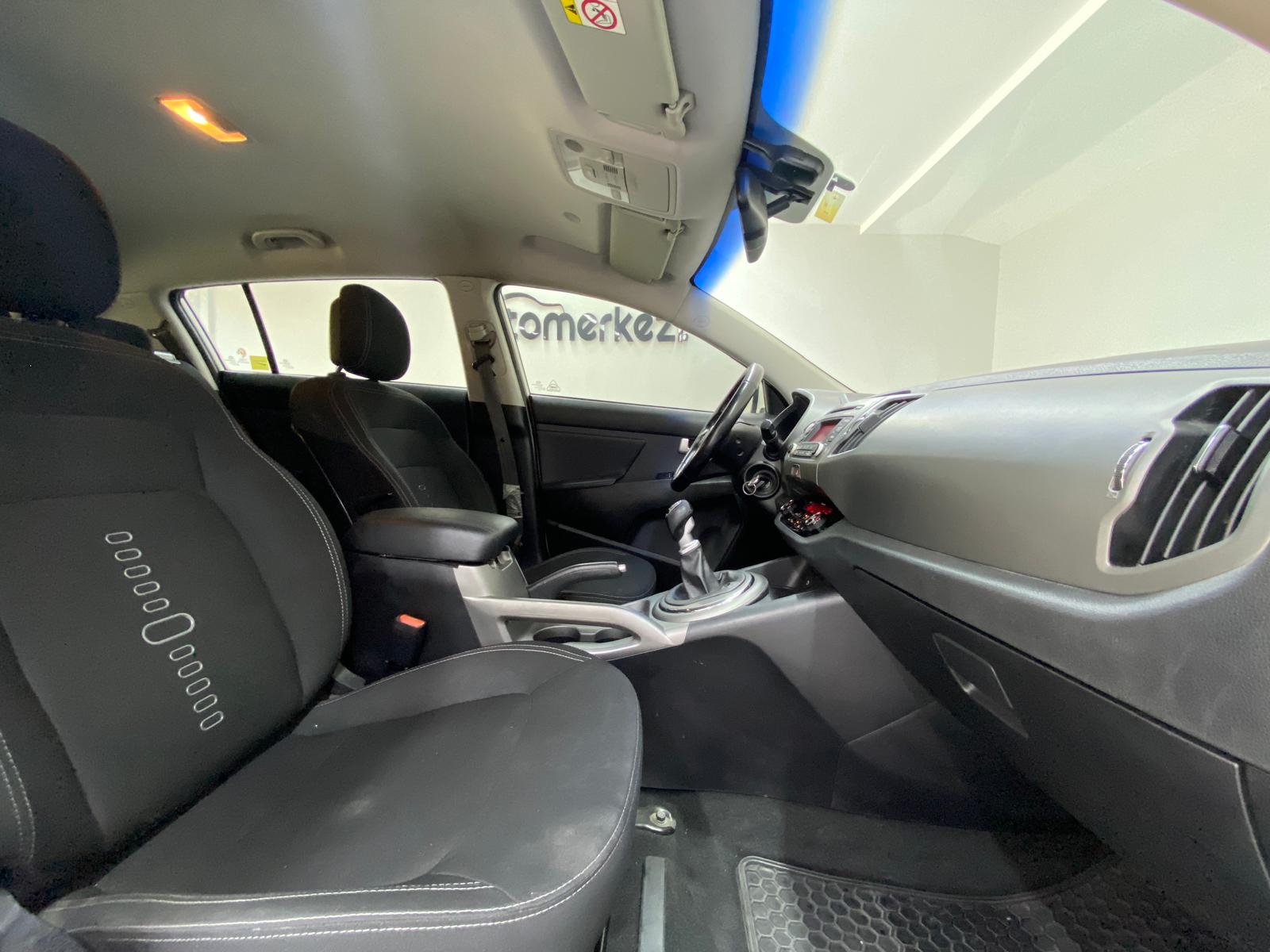 KIA SPORTAGE 18